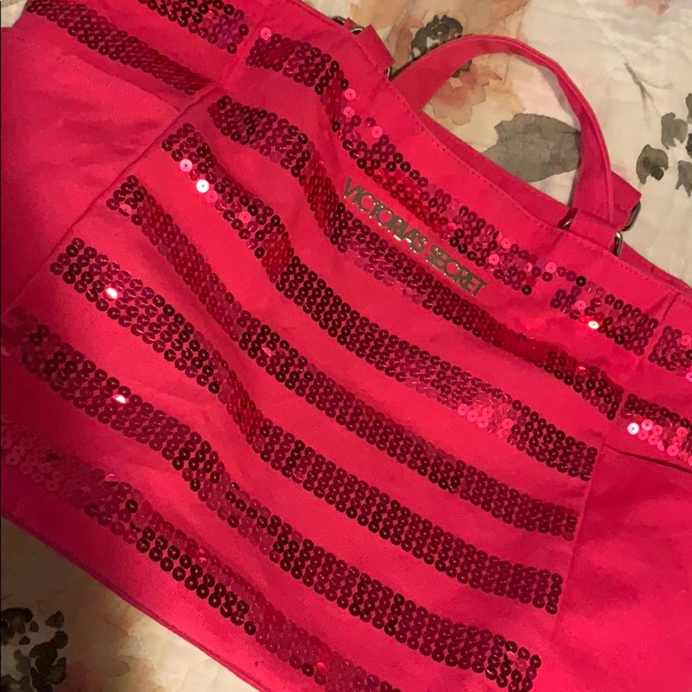 Pink Victoria’s secret tote bag